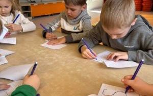 Krasnale witają Panią Wiosnę!  (11)