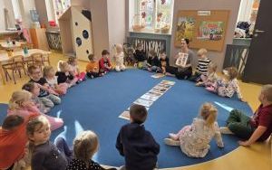 Krasnale z wizytą na Poczcie  (4)